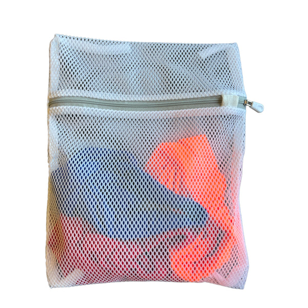 Laundry net / Laundry bag white with zipper (protects satin in the washing machine)