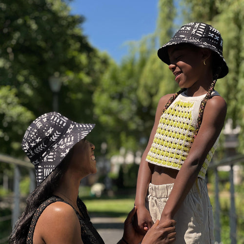 Bucket hat / Fisherman hat with African print - Black White Bogolan - Kids (Unisex)