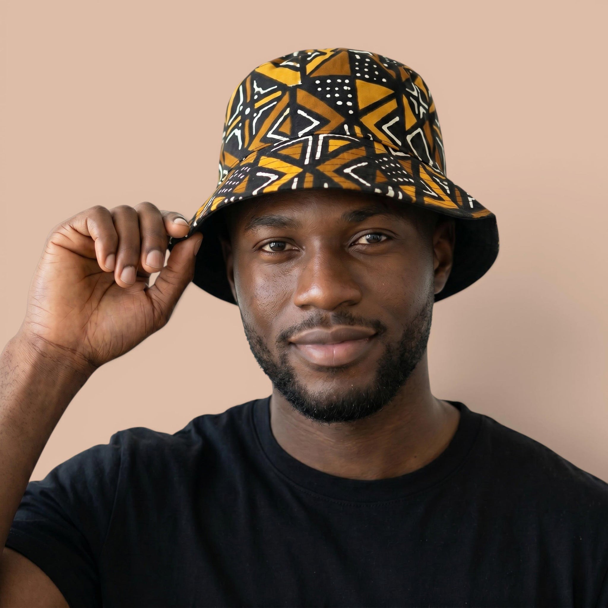 Bucket hat / Fisherman hat with African print - Brown Bogolan