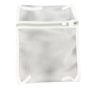 Laundry net / Laundry bag white with zipper (protects satin in the washing machine)