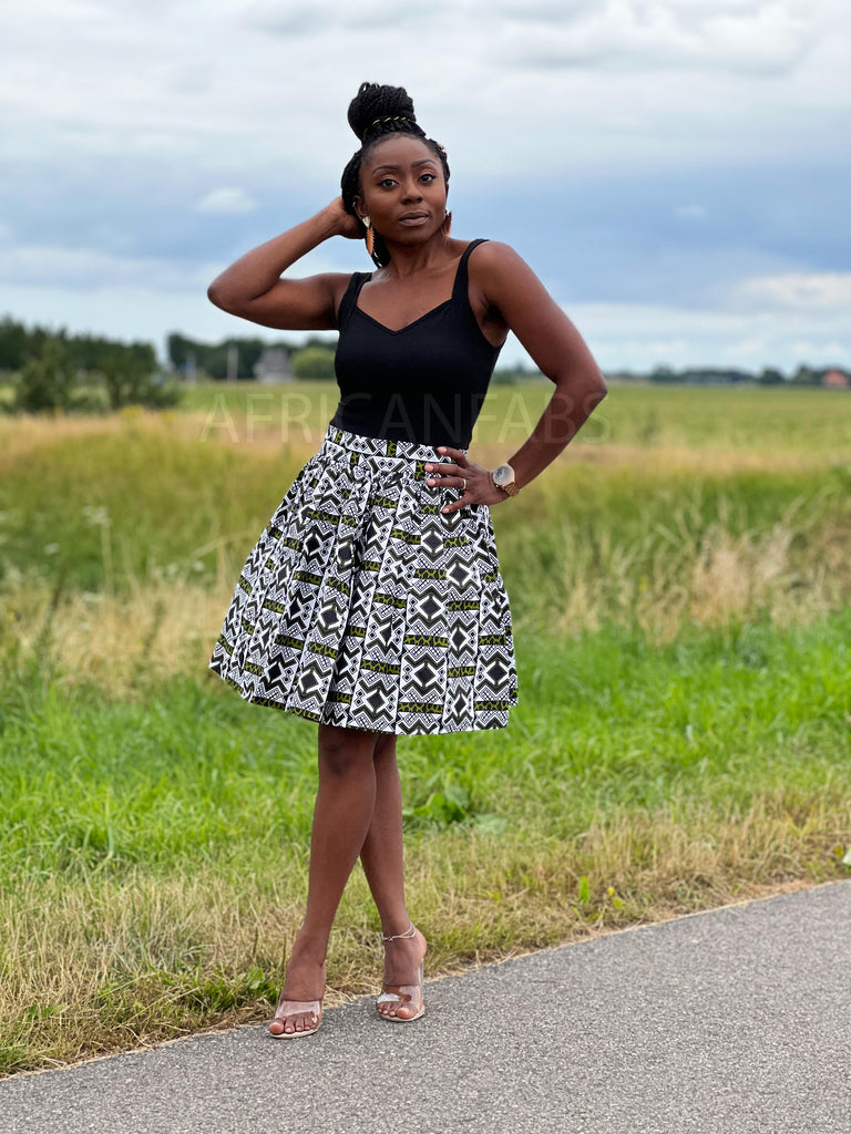 768px x 1024px - African print mini skirt - White / Green Bogolan / Mud cloth â€“ AfricanFabs