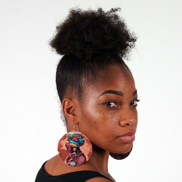 Africa inspired wooden earrings | African woman