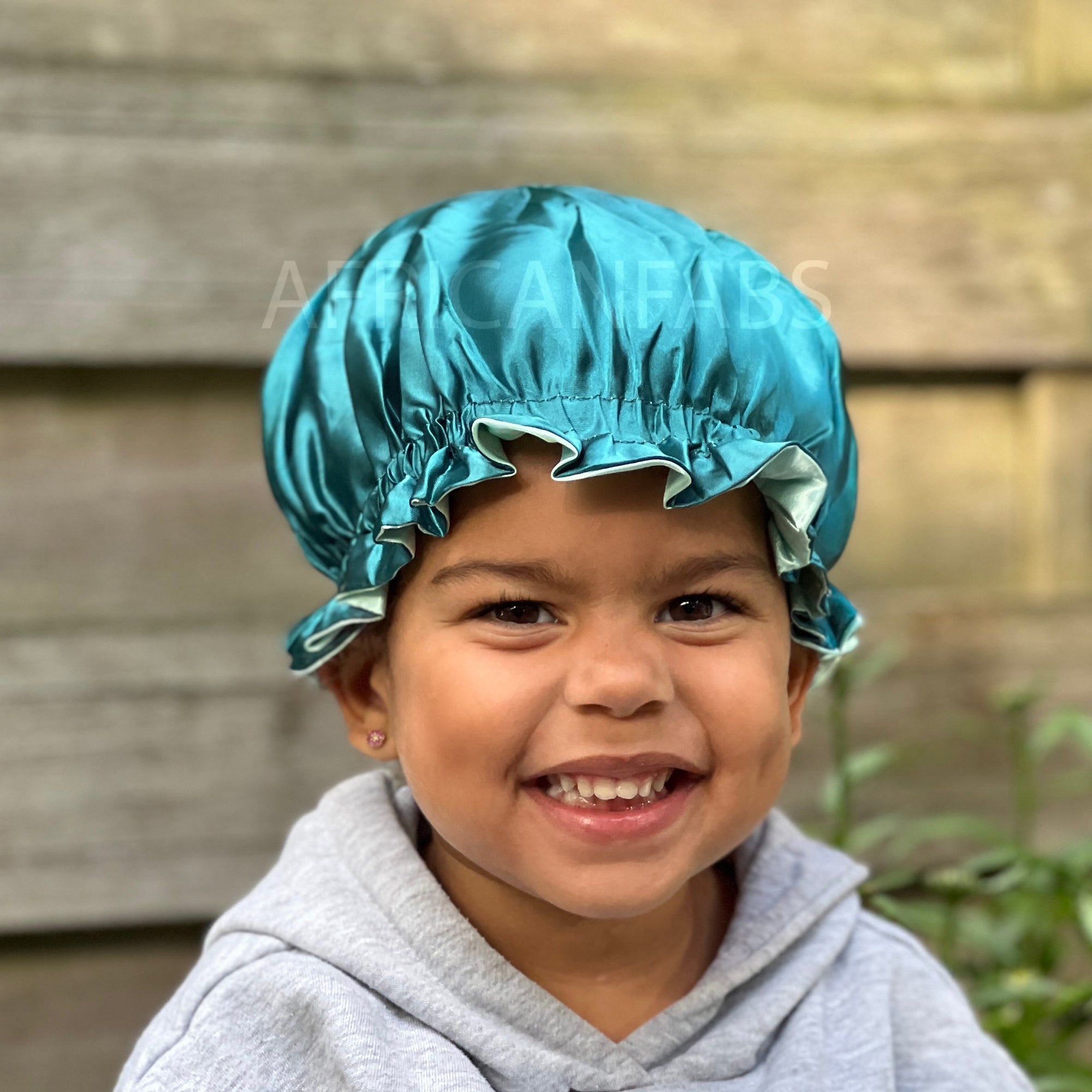 Green Satin Hair Bonnet (Kids / Children's size 3-7 years) (Reversable –  AfricanFabs